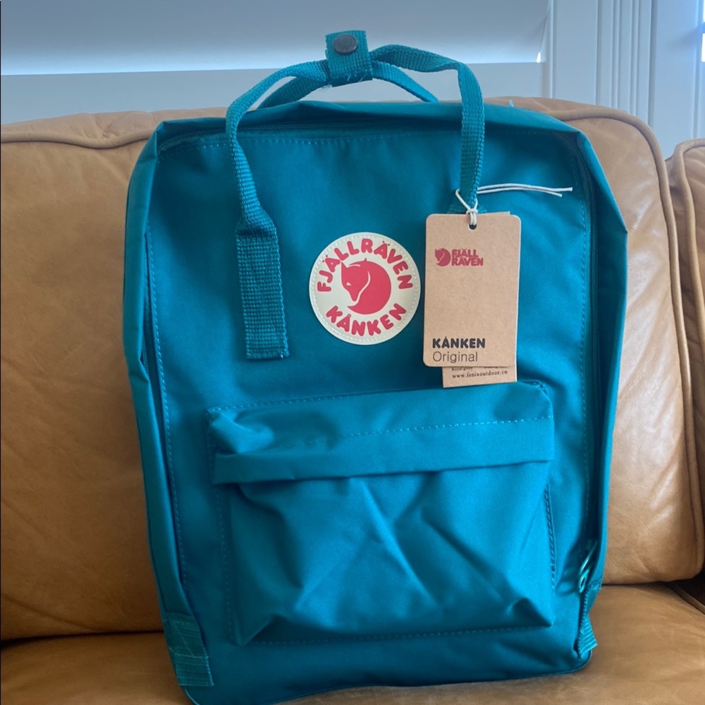 Teal green classic size Fjallraven backpack